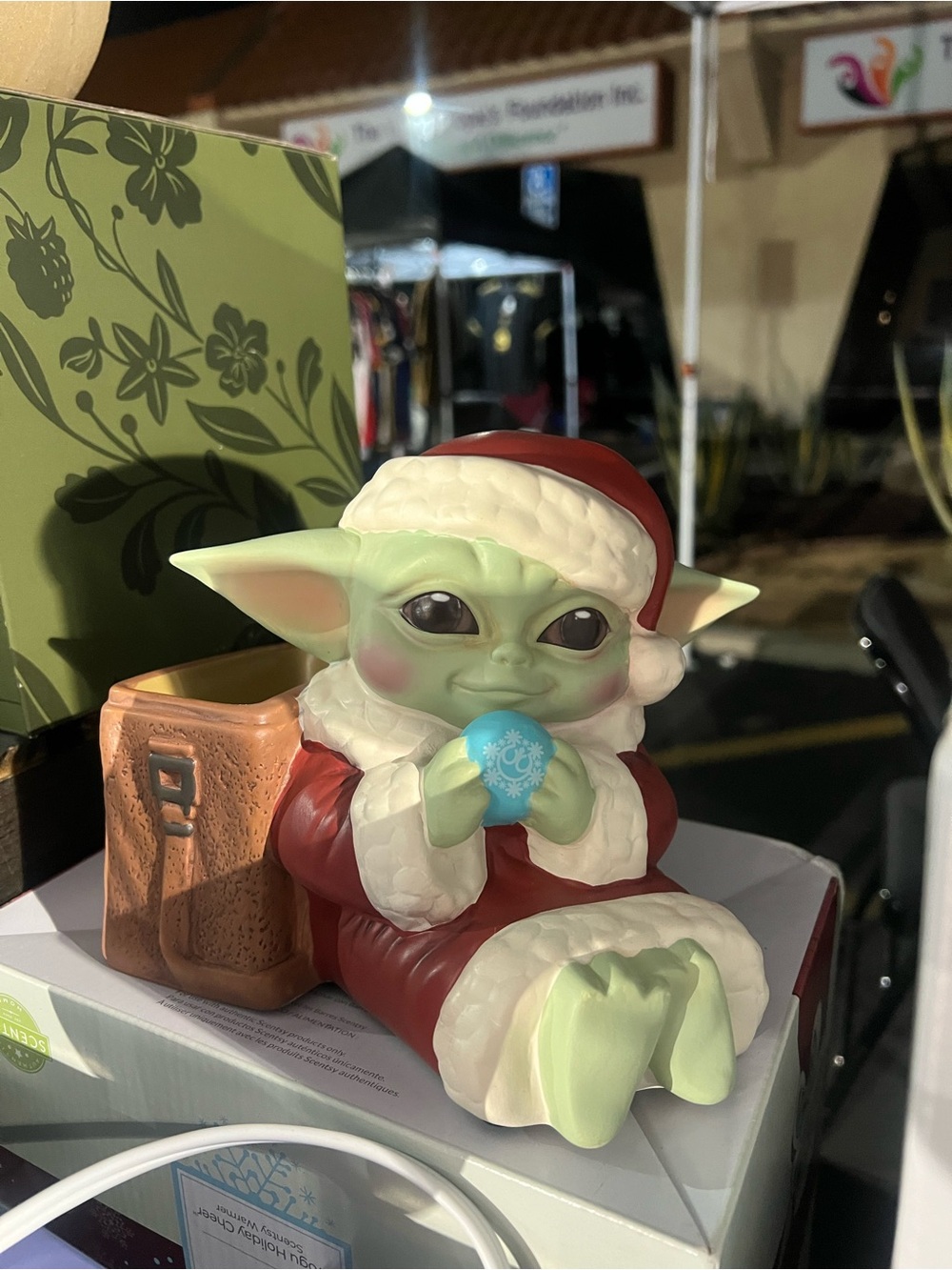 The Mandalorian™: Grogu Holiday Cheer – Scentsy Warmer